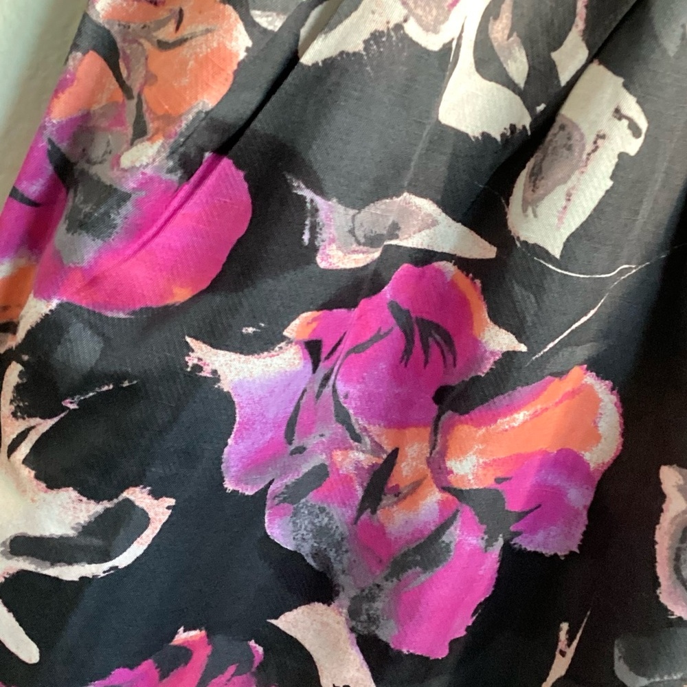 \Banana Republic\ Floral Fitted Midi Dress - Picture 7 of 16